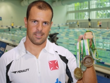 Campeonato Brasileiro 2010 em Porto Alegre onde venceu os 400 livre foi prata nos 50 e 100 livre.